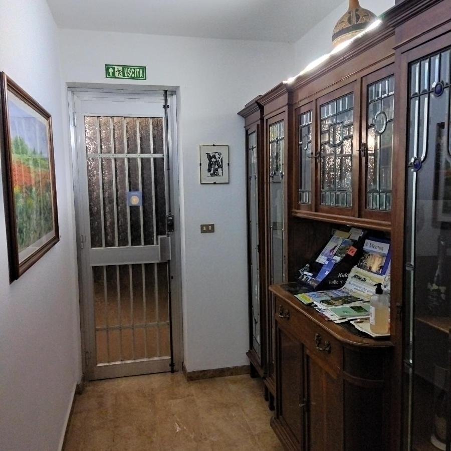 Bed and Breakfast Le Gardenie Da Fil Бордигера Экстерьер фото