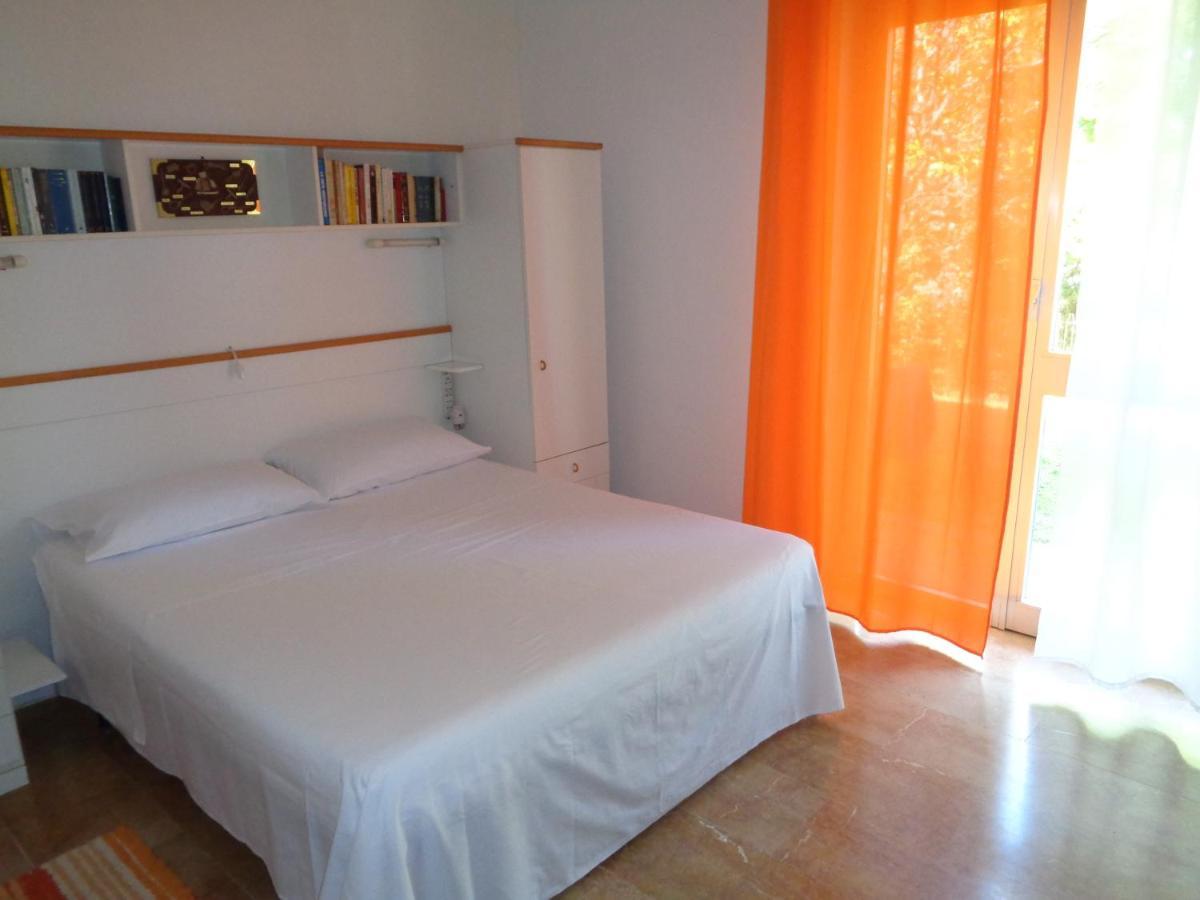 Bed and Breakfast Le Gardenie Da Fil Бордигера Экстерьер фото