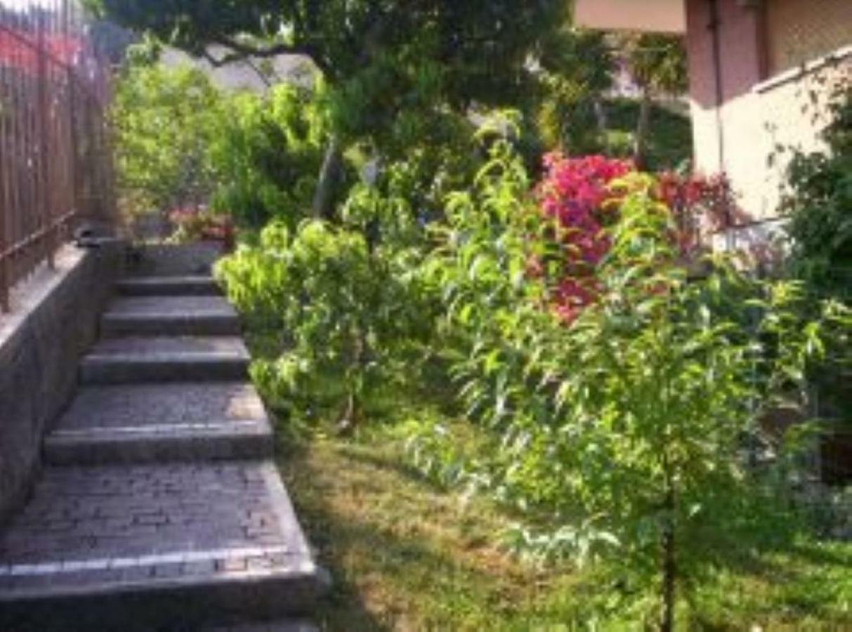 Bed and Breakfast Le Gardenie Da Fil Бордигера Экстерьер фото